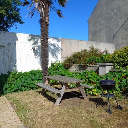 Superbe studio, avec cuisine et espace extérieur Plouguerneau Exterior foto